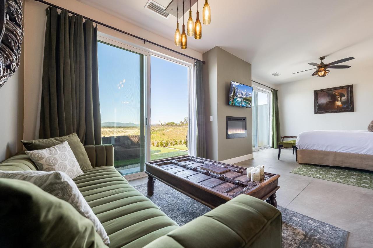 Domaine Chardonnay Bed & Breakfast เทเมคิวลา ภายนอก รูปภาพ