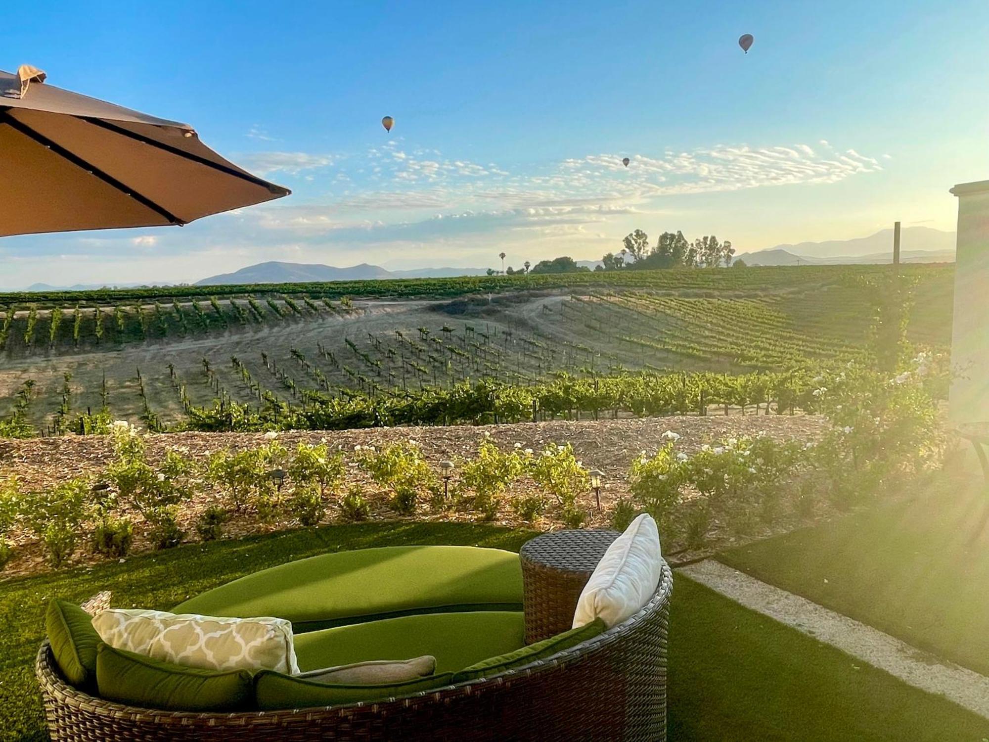 Domaine Chardonnay Bed & Breakfast เทเมคิวลา ภายนอก รูปภาพ